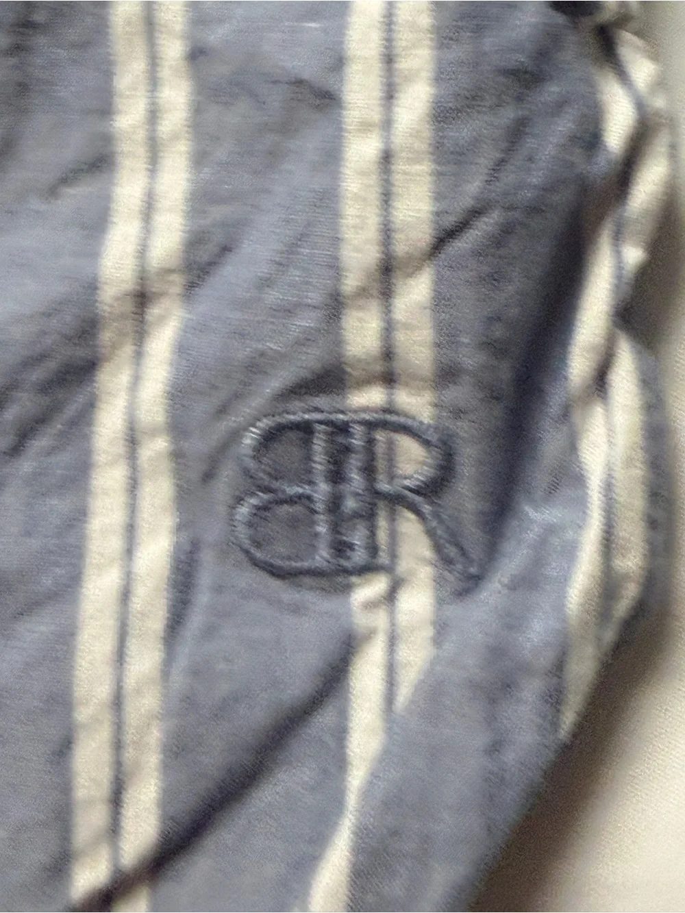 Banana Republic‎ Blue and White Vertical Stripe Casual Button-Down Shirt